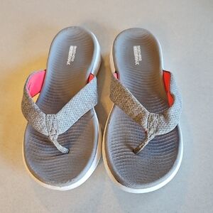 Skechers Thong Sandals